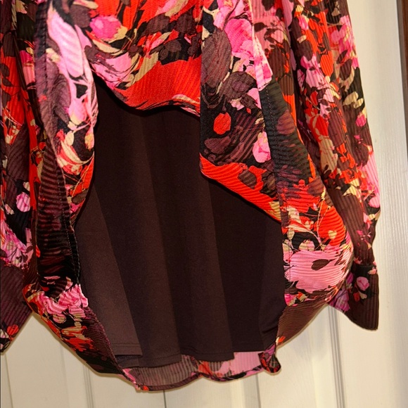 Lane Bryant Long Sleeve Keyhole Neck Multicolor Floral Blouse. New Without Tags - Picture 5 of 6